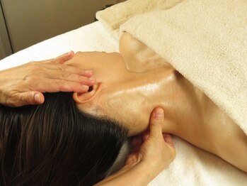 ティチュラ(Tchura)/首の疲れに