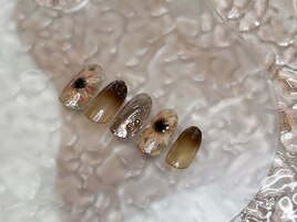 晩夏向日葵ネイル　手描きアート