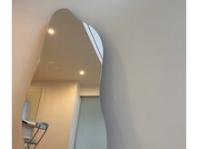 ヌアアイラッシュルーム(NUA eyelash room)の雰囲気(ナチュラルで洗練された店内デザイン♪)