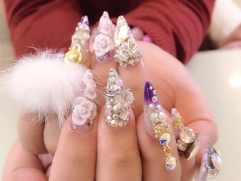 トランキル(Tranquille)/ネイルにファー