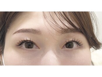 サロン(SALON)/目尻長めデザイン