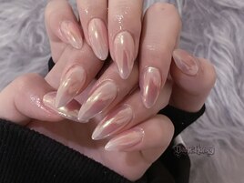 ちゅるんオーロラネイル
