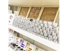 ジョリ チュン(JOLIE TRUONG)の雰囲気（1000色以上の豊富なカラーで気に入るカラーがきっと見つかる♪）