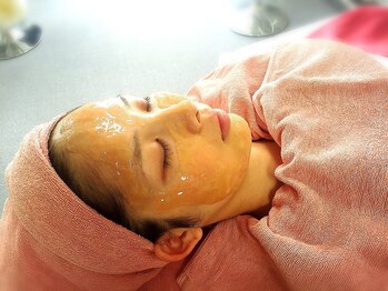 リ ビューティフル(Re Beautiful)/炭酸フェイシャル