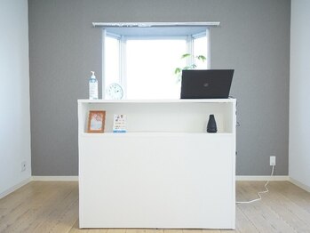 藤沢南口整体サロン/受付ルームの様子