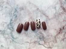 ミーム(meme)/ヒョウ柄ネイル