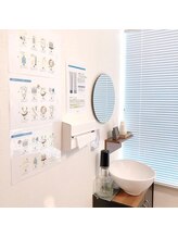 ホワイトニングプラス(Whitening+)/ホワイトニングルーム様子