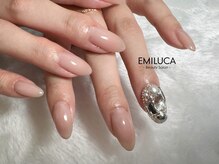 エミルカ(EMILUCA)/