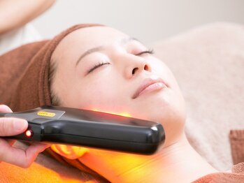 アイシーアイ サロンシンパシー 岩出店(Salon Sympathy)の写真/自信のある自社化粧品使用でフェイシャル☆美白/リフトアップ/毛穴/シミしわ改善に◎