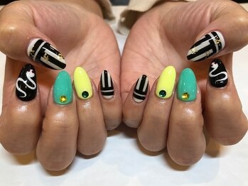 NAIL RICCA 痛ネイル