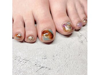 プチルポ(Petit Repos)/フット×左右非対称