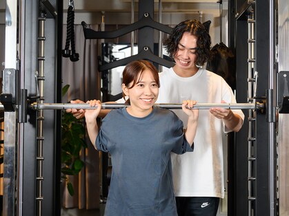 パーソナルジム アジャスト 横浜桜木町店(ADJUST)の写真