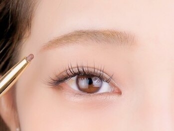 ベルーガ(Beluga)/エクステ：目尻長め