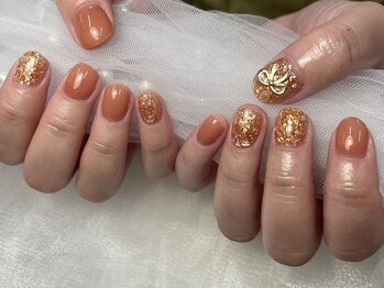 トリー アンド デリー(Toliy&Deliy)/ゴージャスなゴールドネイル