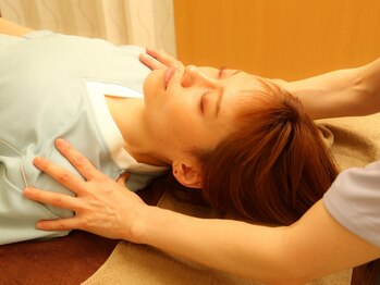 リルスペース(Rill Space)の写真/つらい首肩こり・頭痛の対策にも◎身体全体から整えるドライヘッドスパで日頃の疲れもスッキリ解消！