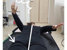 ヨサパーク ジジ(YOSA PARK ZiZi)の雰囲気（ルルオン前のリンパマッサージ左半身のみ施術後）