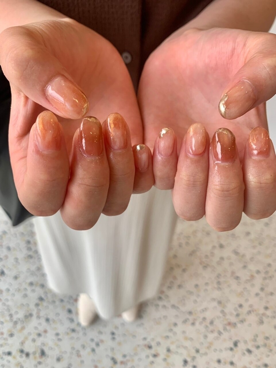 2025年-2026年冬トレンド】オレンジ ワンカラーのネイルデザイン集