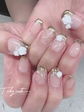 ティディーネスト(Tidynest)/フレンチネイル