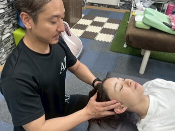 あず整体院 南森町天三/施術風景