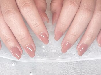 リッシュ トロワ(RICHE trois)/マオジェルカラー