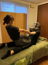 マラカイト(MALACHITE)/施術：タイ古式マッサージ