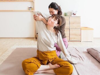 ムクティ(Mukti)の写真/凝り固まった首・肩のコリをスッキリ解消【リフレ・オイル・ヘッド・整体・よもぎ蒸し】の組み合わせ施術◎