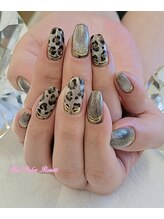 ローズ56(Rose56)/マグネットレオパードネイル