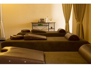 あいいろ鍼灸整体サロン/施術ベッド