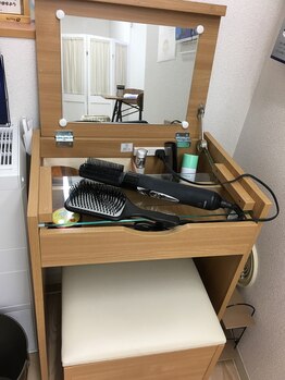 カレン 金沢八景店(Karen)/お化粧直しスペース