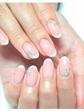 ネイルアンドまつげエクステ専門サロン スリー(THREE)/キラキラホワイトフレンチ