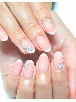 ネイルアンドまつげエクステ専門サロン スリー(THREE)/キラキラホワイトフレンチ