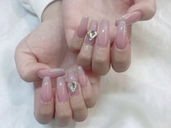 フリル(Frill)の写真/【銀天街内】美フォルム形成にこだわり＊思わず見惚れる爪先に・・♪理想やお悩み等何でもご相談ください!