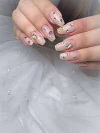 宝石ネイル