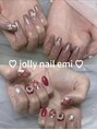ジョリー(Jolly)&nbsp;指先に咲く華やぎ、季節を映すネイルデザインで自分を輝かせる。