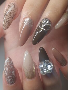 ネイルスペース ヴィザヴィ(NailSpace Vis-a-vis)/ブラウンネイル