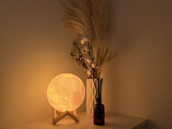 アンソレイユ(ensoleille)/玄関でお迎えするのは