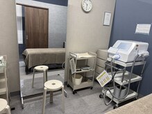 ビーブルーム(BeeBloom)の雰囲気(襟足無し◇顔脱毛(顔全体・顎・首含む)プランだと何度でも¥3,000)