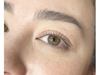 マツエク/まつげパーマ/パリジェンヌ/眉毛/LED etora池袋/パリジェンヌorまつげパーマ