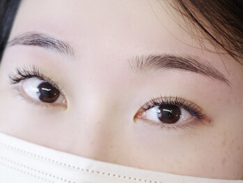 オーラ(AURA)の写真/【眉はプロに任せる時代】 自分に似合う眉がわからない方必見◎骨格を見極め理想の似合わせ美眉を叶えます