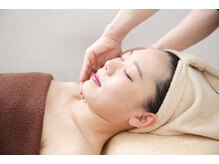 リンパサロン リ スタート/お悩み肌別ケア光フェイシャル