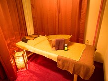 モミフクはり灸指圧マッサージ室/脚がむくむ、辛い疲労、背中