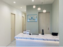 ホワイトマジック(White Magic)/受付カウンター