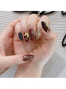 ユリナリタ(YuRi Narita)/