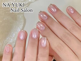 大人可愛いクリスマスネイル