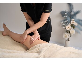 ミースパ(ME SPA)の写真/太ももの張りや冷えをケアしてスッキリしたふくらはぎへ!セルライトも目立たない美脚ケア★