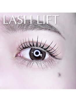 ネイルサロン R/まつげパーマ