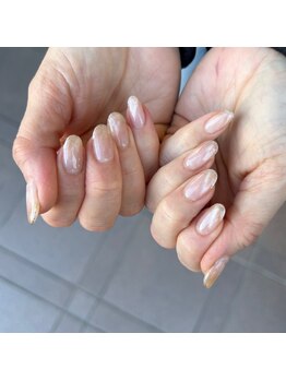 トータルサロン 白べぇーっ プラス/マグネットグラデネイル♪