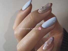 個性派ニュアンスネイル