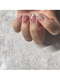 ガーリーなハートネイル