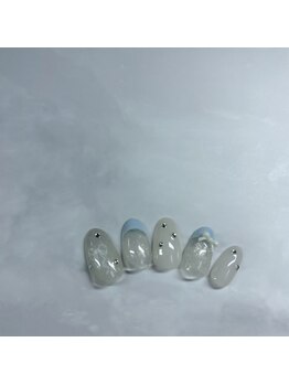 ネム(nem.)/定額ネイル7700円